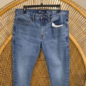 GAP Men's Classic Blue Slim Straight Jeans